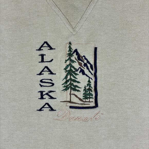 Vintage 90s Alaska Denali Embroidered Sweatshirt Womens M Crewneck Grandmacore - Picture 3 of 10